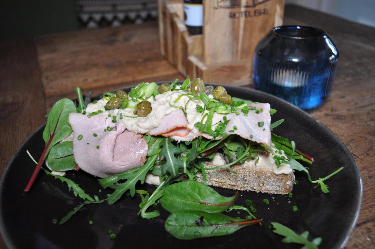 Bed & Brasserie Het Kosthuys Sint-Maartensdijk Luaran gambar