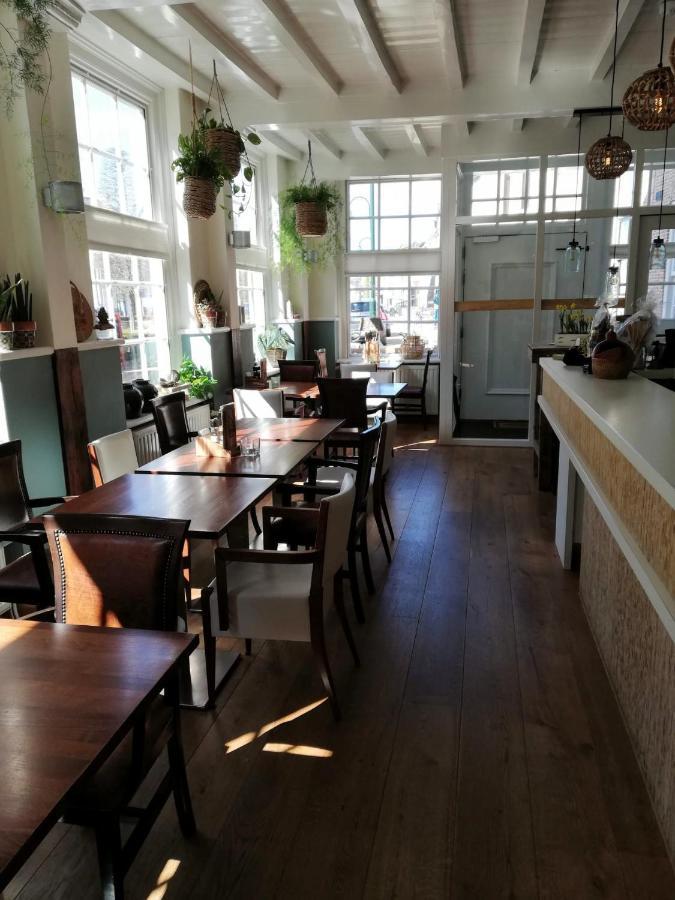 Bed & Brasserie Het Kosthuys Sint-Maartensdijk Luaran gambar